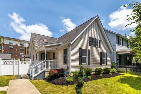 518 E Beck St, Columbus, OH 43206