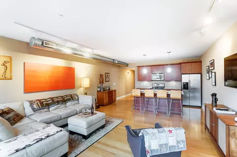 100 E Gay St #604, Columbus, OH 43215