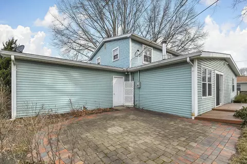 Exterior - 431 Holiday Ln, Circleville, OH 43113 photo 5 of 8