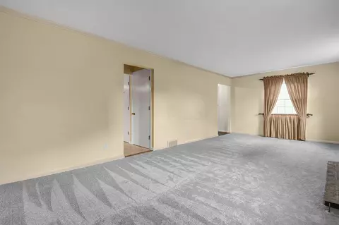Bedroom - 431 Holiday Ln, Circleville, OH 43113 photo 1 of 5