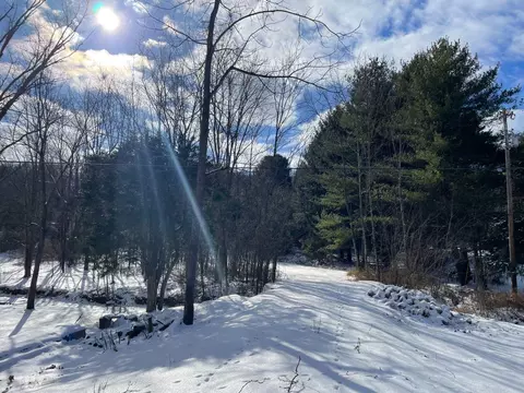 5031 Vore Ridge Rd, Athens, OH 45701