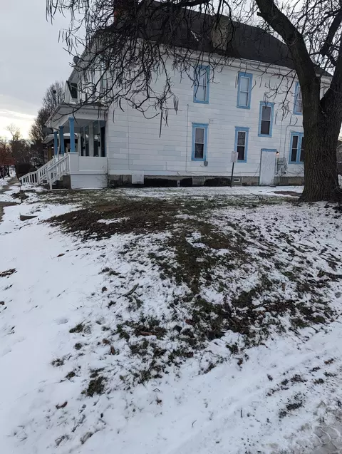 295 N 21st St, Columbus, OH 43203