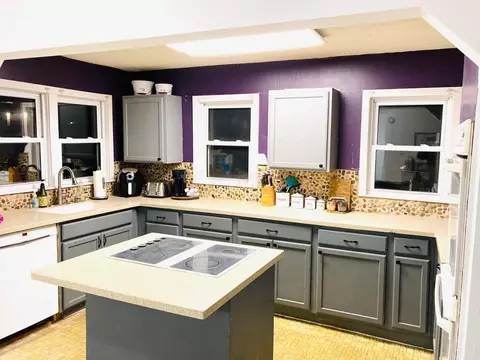 Kitchen - 134 Taft St, Jackson, OH 45640 photo 2 of 2