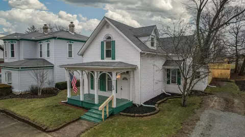 32 S Chillicothe St, South Charleston, OH 45368