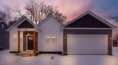 43 Channing St, Delaware, OH 43015