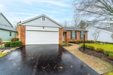 528 Meadow View Dr, Powell, OH 43065