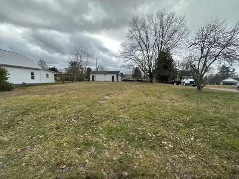 811 Saint Clair St, New Lexington, OH 43764