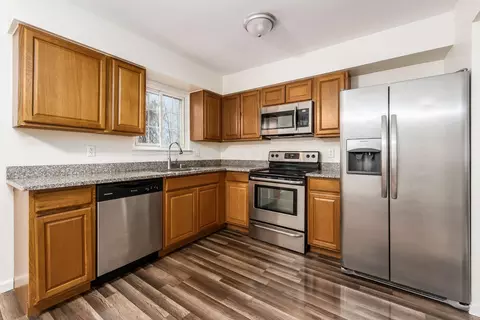 5301 Refugee Rd, Columbus, OH 43232