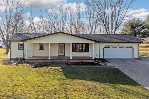 335 Kirby Rd SE, Newark, OH 43056