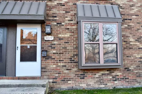 5877 Hallworth Ave, Columbus, OH 43232