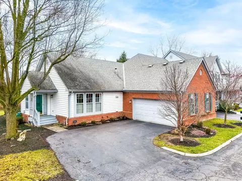 6566 Upper Lake Cir, Westerville, OH 43082