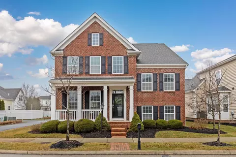 5053 Butterworth Green Dr, New Albany, OH 43054