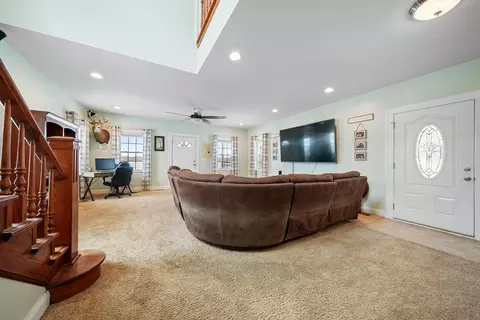 5880 Devore Rd, Mount Vernon, OH 43050 photo 6