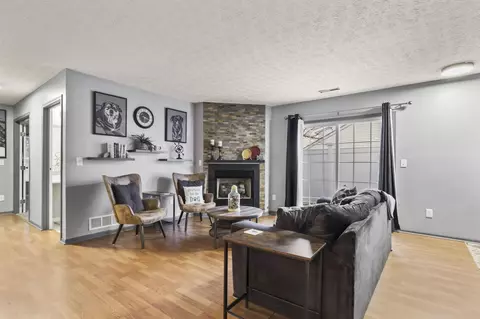 5170 Lodi Dr #26E, Canal Winchester, OH 43110