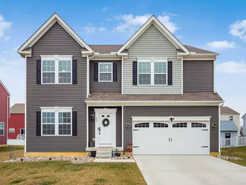 49 Hawthorne Dr, Ashville, OH 43103