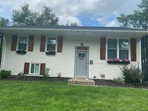 292 Empire Dr, Columbus, OH 43230