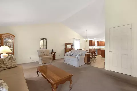 4642 Eastridge St, Springfield, OH 45503 photo 8