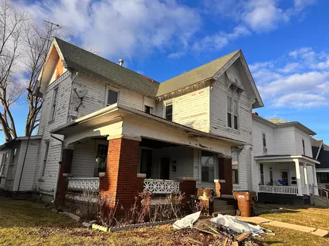 418 E Market St, Washington Court House, OH 43160