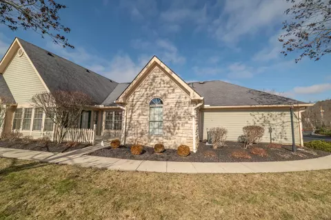 1624 Stone Glen Dr, Lancaster, OH 43130