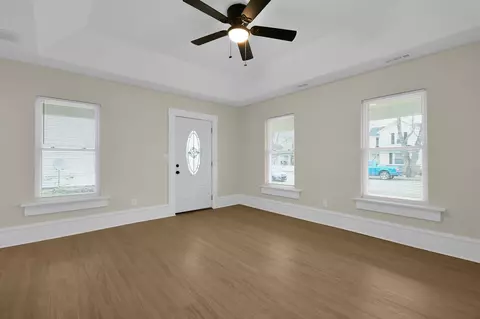 Living - 845 E Wheeling St, Lancaster, OH 43130 photo 1 of 1