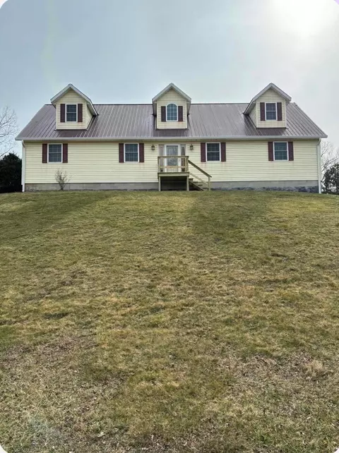 17966 Salem Rd, Wellston, OH 45692