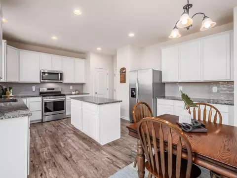 Kitchen - 854 Boulder Dr, Delaware, OH 43015 photo 2 of 4