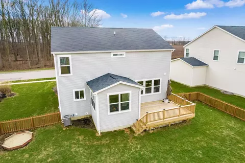 Exterior - 854 Boulder Dr, Delaware, OH 43015 photo 9 of 9