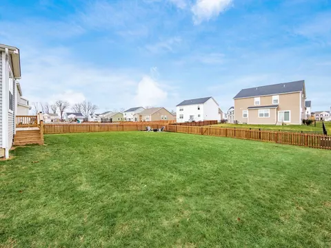 Exterior - 854 Boulder Dr, Delaware, OH 43015 photo 6 of 9