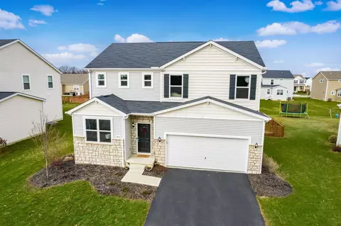 Exterior - 854 Boulder Dr, Delaware, OH 43015 photo 2 of 9