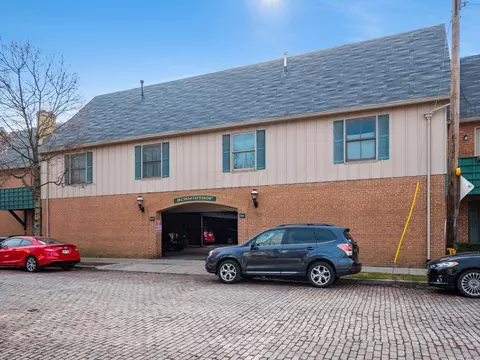Exterior - 255 E Kossuth St #A, Columbus, OH 43206 photo 11 of 11