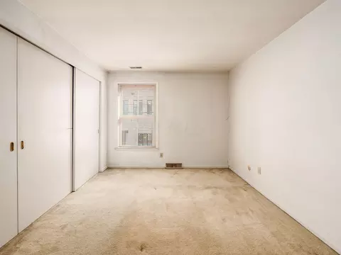 Other - 255 E Kossuth St #A, Columbus, OH 43206 photo 6 of 11