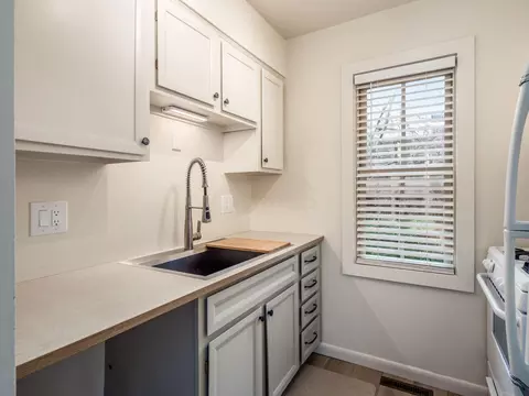 Other - 255 E Kossuth St #A, Columbus, OH 43206 photo 4 of 11