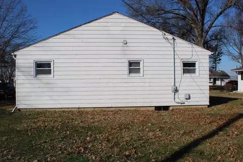 Exterior - 113 Hamilton Ave, Hebron, OH 43025 photo 4 of 6