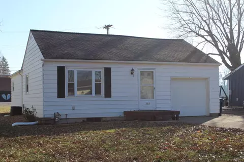 Exterior - 113 Hamilton Ave, Hebron, OH 43025 photo 3 of 6