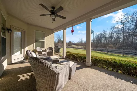 Exterior - 2270 Maple Leaf Cir, Blacklick, OH 43004 photo 11 of 13