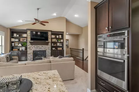 Kitchen - 2270 Maple Leaf Cir, Blacklick, OH 43004 photo 9 of 11