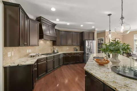 Kitchen - 2270 Maple Leaf Cir, Blacklick, OH 43004 photo 2 of 11