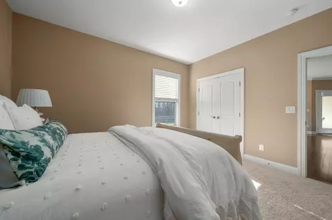 Bedroom - 2270 Maple Leaf Cir, Blacklick, OH 43004 photo 2 of 13