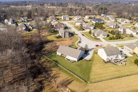 View/Area - 2270 Maple Leaf Cir, Blacklick, OH 43004 photo 7 of 10