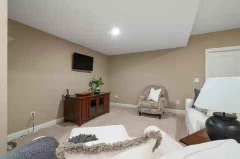 Bedroom - 2270 Maple Leaf Cir, Blacklick, OH 43004 photo 11 of 13