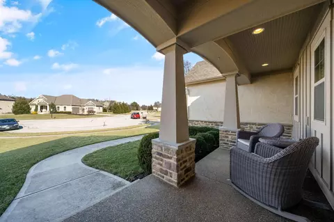 Exterior - 2270 Maple Leaf Cir, Blacklick, OH 43004 photo 2 of 13