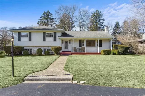 4255 Oxford Dr, Columbus, OH 43220