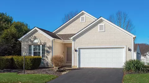 1465 S Hunters Dr, Newark, OH 43055