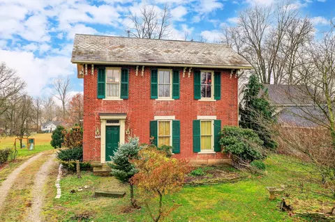 705 Deacon St, Hebron, OH 43025