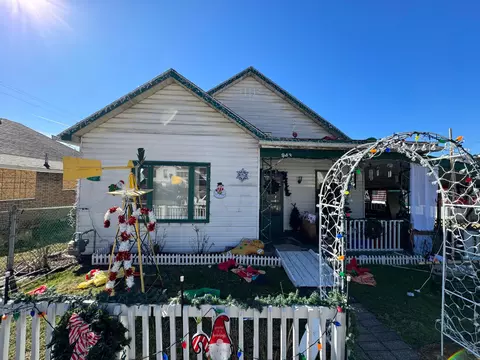 943 Walnut St, Nelsonville, OH 45764