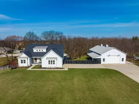 2739 E Orange Rd, Lewis Center, OH 43035
