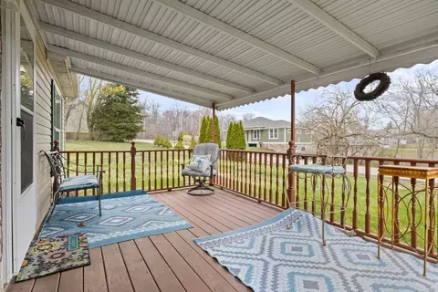 6117 Elizabeth Dr, Powell, OH 43065