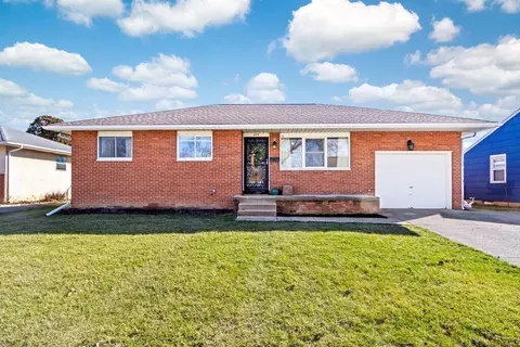 226 Topsfield Rd, Columbus, OH 43228