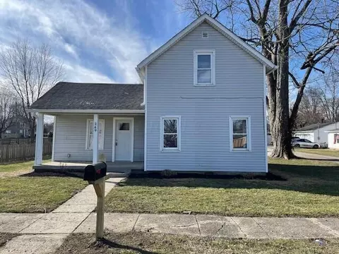 249 S Vine St, Pataskala, OH 43062
