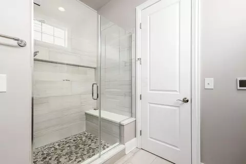 Bath - 1636 Villa Way, Powell, OH 43065 photo 2 of 4